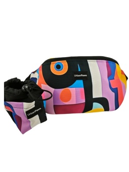 Duża nerka spacerowa z saszetką na smaczki